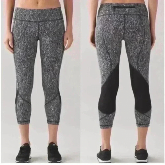 lululemon athletica Pants - Lululemon Pace Revival Crop Legging 22”